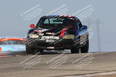 media/Oct-26-2025-CalClub SCCA (Sun) [[8ce1e69566]]/Group 5/Grapevine/